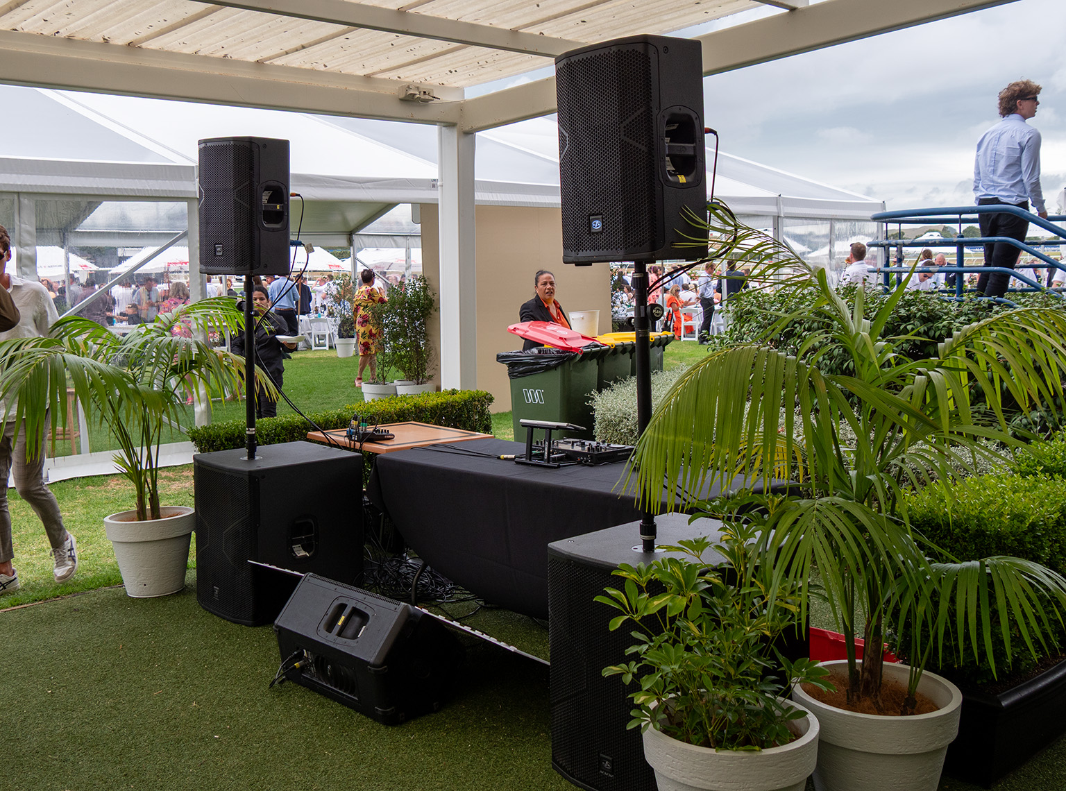 Hire speakers for events